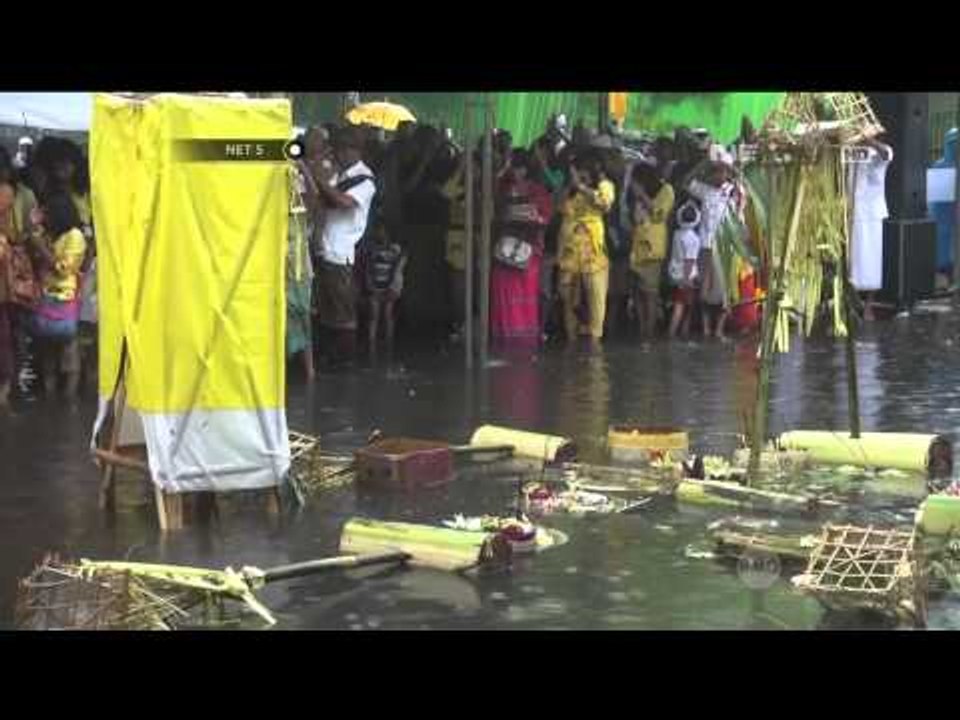 Hujan Deras Warnai Perayaan Tahun Baru Saka di Kota Kediri - NET24