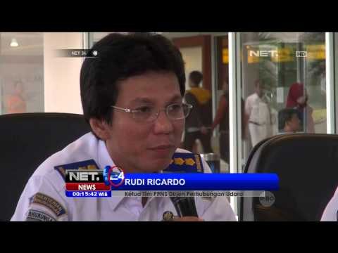 Reka adegan pemuda yang menyusup ke dalam roda pesawat - NET24