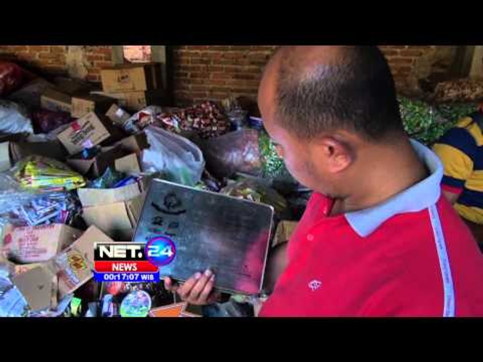Polisi gerebek gudang makanan kadaluarsa di Cirebon - NET24
