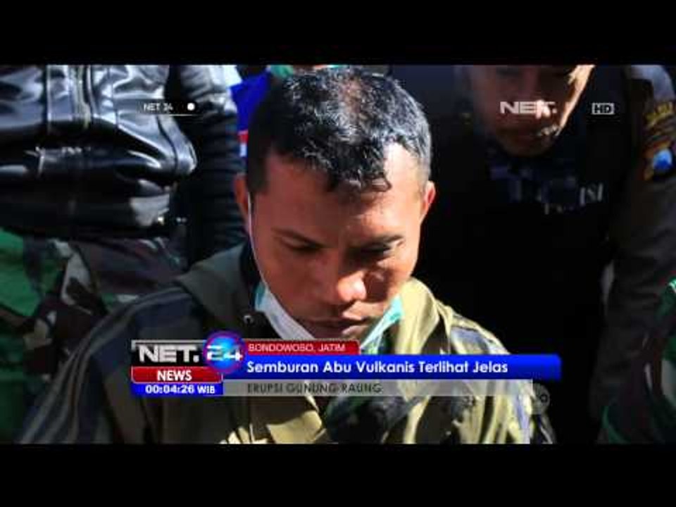 Petugas Sterilisasi Zona Berbahaya Sekitar Erupsi Gunung Raung - NET24
