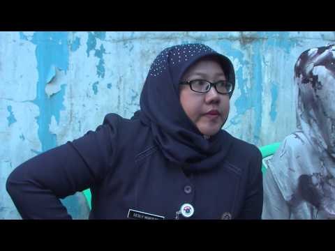 Layla Fitriani korban tabrak lari iring iringan bus polisi dimakamkan - NET12