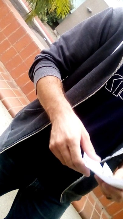676