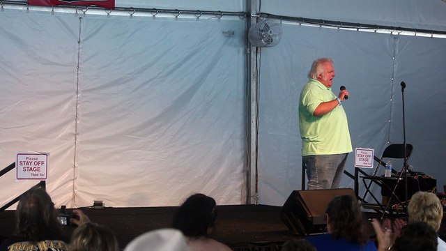 Bryan Clark sings 'Trying To Get To You' Elvis Week 2017