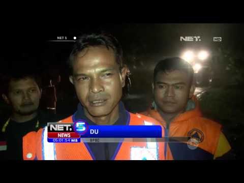 Tebing Longsor, Arus Lalu Lintas ke Garut Selatan Terhambat di Kawasan Cikajang - NET5
