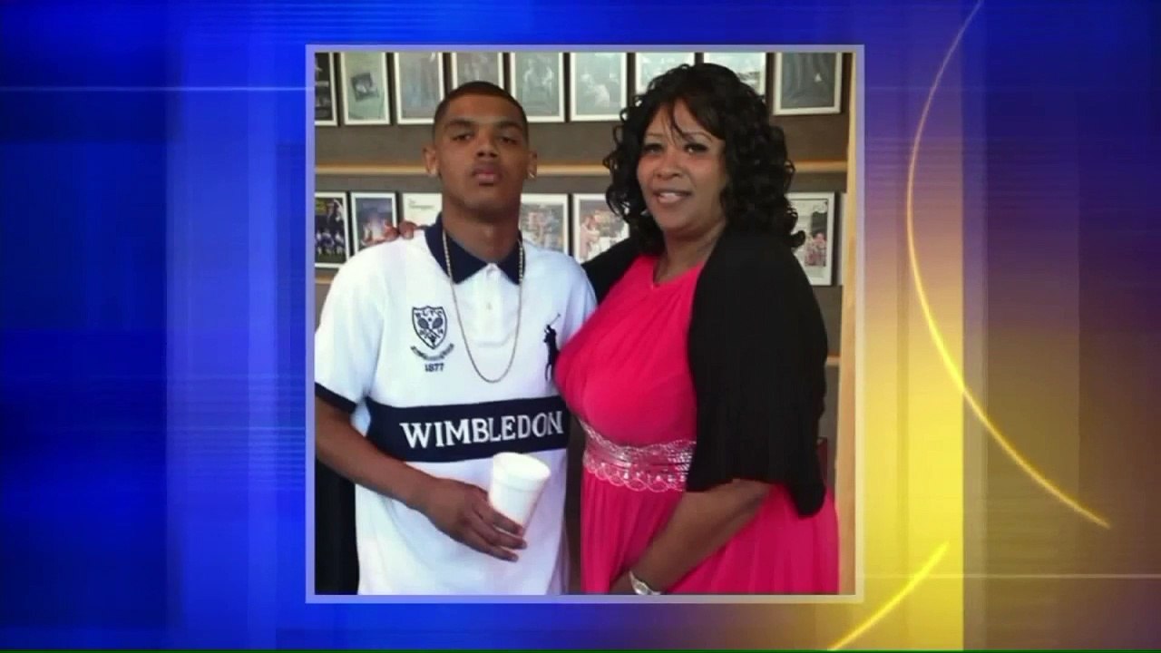 Man Convicted of Murder on the Run After Cuttin...
