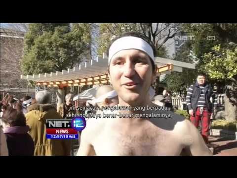 Ratusan Orang Gelar Ritual Mandi Air Es di Kuil Tokyo - NET12