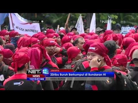 Live Report : Aksi Buruh Tolak PHK Massal di Bundaran HI - NET12