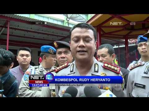 Polisi Sterilisasi Vihara Jelang Perayaan Imlek - NET12