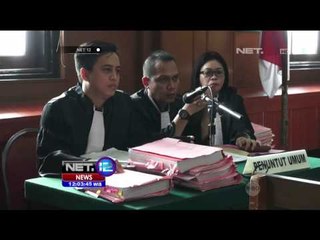 Download Video: Live Report Sidang Perdana Kasus Pembunuhan Salim Kancil - NET12