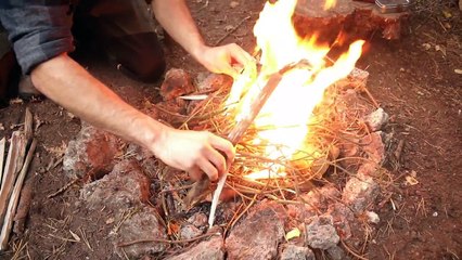 Bushcraft & Fishing - Catch and Cook Smoked Fish at the Log Fort Camp