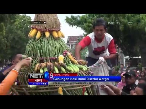 Aksi Seru Warga Rebutan Gunungan Hasil Bumi - NET5