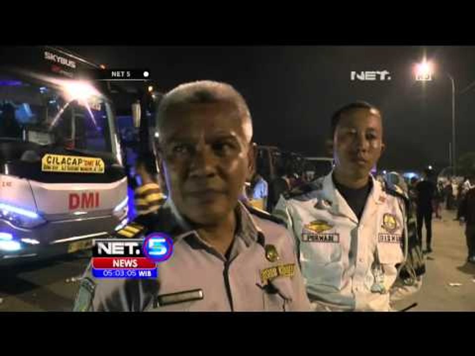 Ribuan Penumpang Padati Terminal Klari - NET5