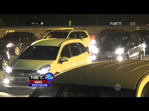 Kendaraan Antre di Gerbang Tol Cipali Rabu Malam - NET24