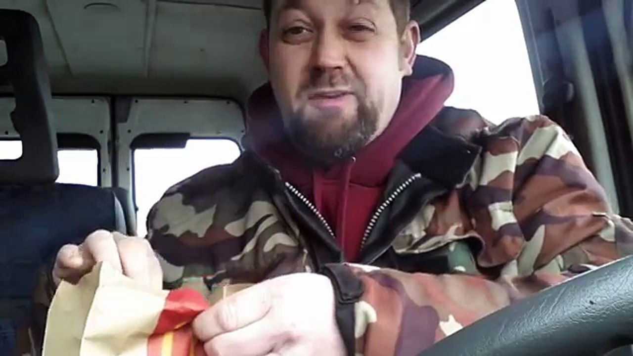 McDonalds Currywurst Test [unboxing]