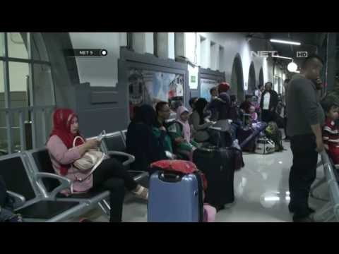 Ribuan Pemudik Mulai Padati Stasiun Senen - NET5 01 Juli 2016