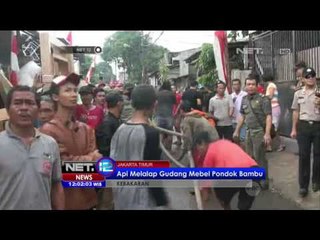 Api Melalap Gudang Mebel Pondok Bambu - NET12