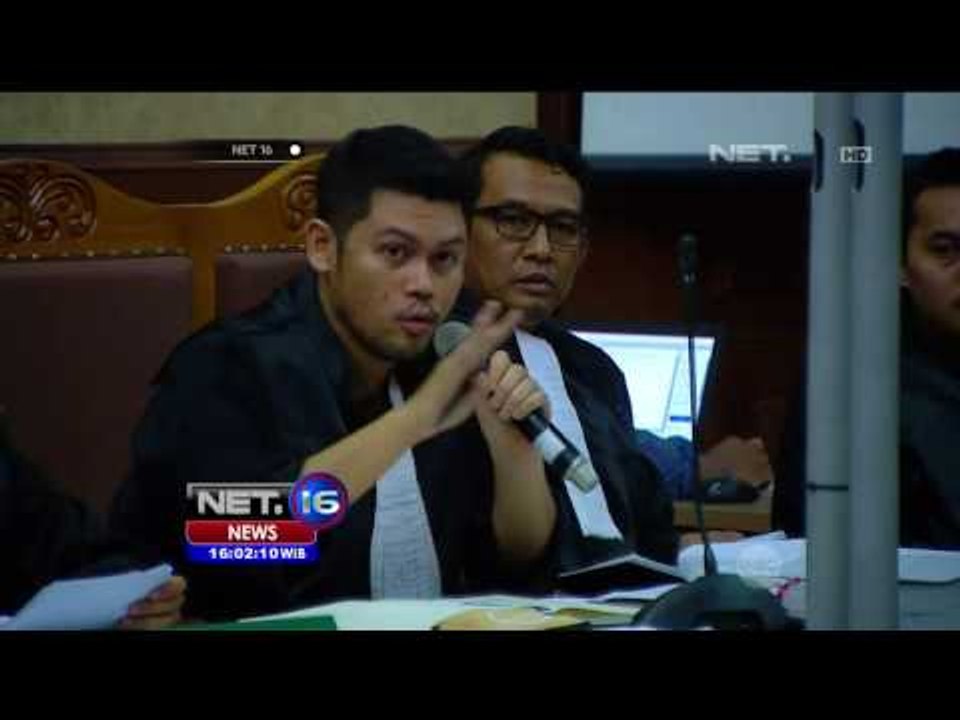 Terdakwa Jessica Memberi Keterangan - NET16