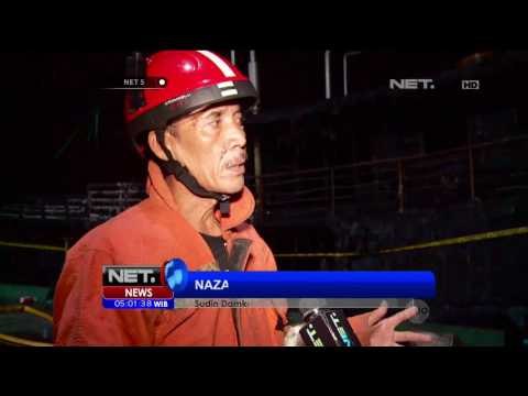 Dua Kapal Nelayan Terbakar di Dermaga - NET 5