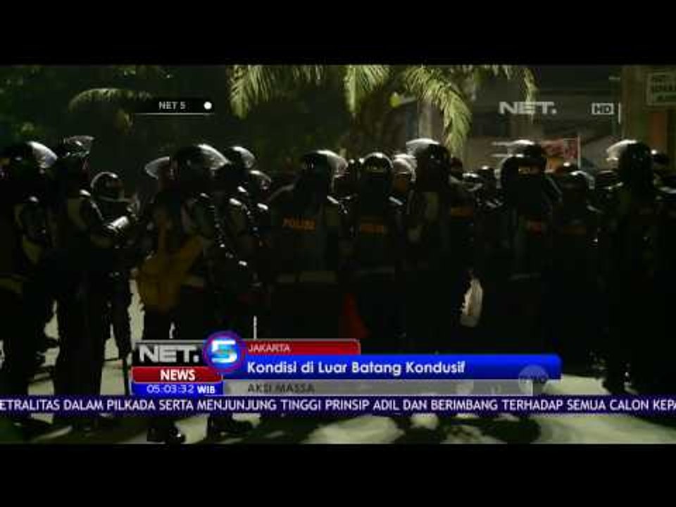 Ribuan Massa Masih Padati Depan Kompleks Gedung DPR RI Hingga Sabtu Dini Hari - NET5