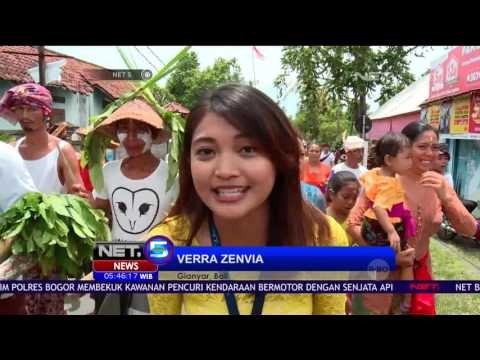 Warga Rias Wajah Seram saat Upacara Ngedeblag di Gianyar, Bali - NET 5
