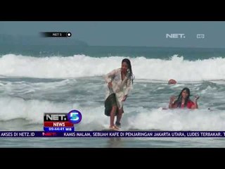 Aksi Peselancar Wanita Taklukan Ombak Dengan Menggunakan Kebaya - NET5