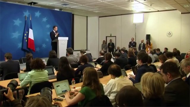 Emmanuel Macron s'éclipse du sommet européen pour fêter ses noces d'étain