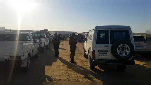 Egypt: dozens of police killed in desert ambush by militants
