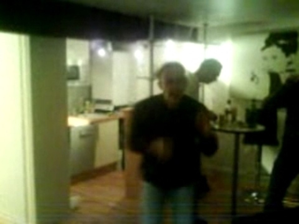 Il se chauffe