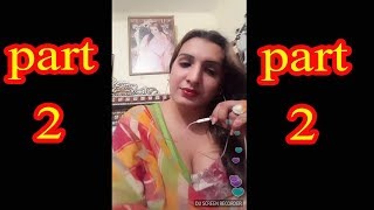 LAILA G H*T MUJRA DANCE LIVE TALKING BY SIALKOT FUN PART 2