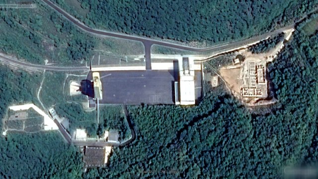 北 동창리 발사장 주변 증축...중국식 '양탄일성' 노리나? / YTN