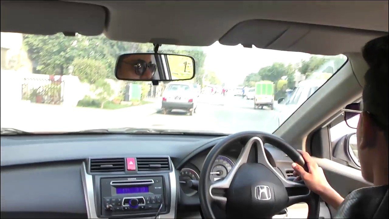 Learn to Drive an Automatic Car like a PRO!