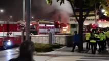 달리던 버스에서 불...승객 20명 대피 / YTN
