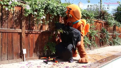 Frozen Elsa vs Chocolate Fountain! w/ Spiderman, The Witch & Paw Patrol Zuma in Real Life