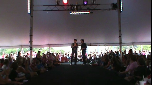 Dean Z & Kavan Hashemian sing 'Words' Elvis Week 2015 t