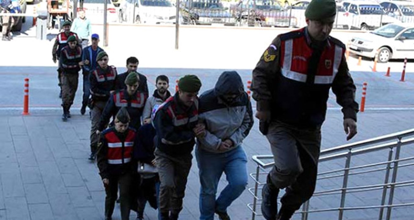 Şike ve Ergenekon Davalarının Hakimleri, Yunanistan'a Kaçarken Yakalandı