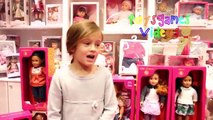 NEW TOY STORE TOY HAUNT * TOY HAUL * LUNA SHOPPING WITH MAMA * NUEVA TIENDA DE JUGUETES COMPRANDO