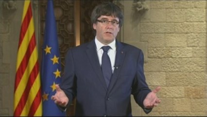 Puigdemont llama Parlament a decidir sobre intento de "liquidar" autogobierno