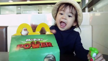 McDonalds Happy Meal SuperMario - Hunt for Princess Peach & Yoshi | Baby Playful