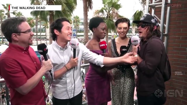 The Walking Dead - Bloopers | Funny Moments | Behind The Scenes