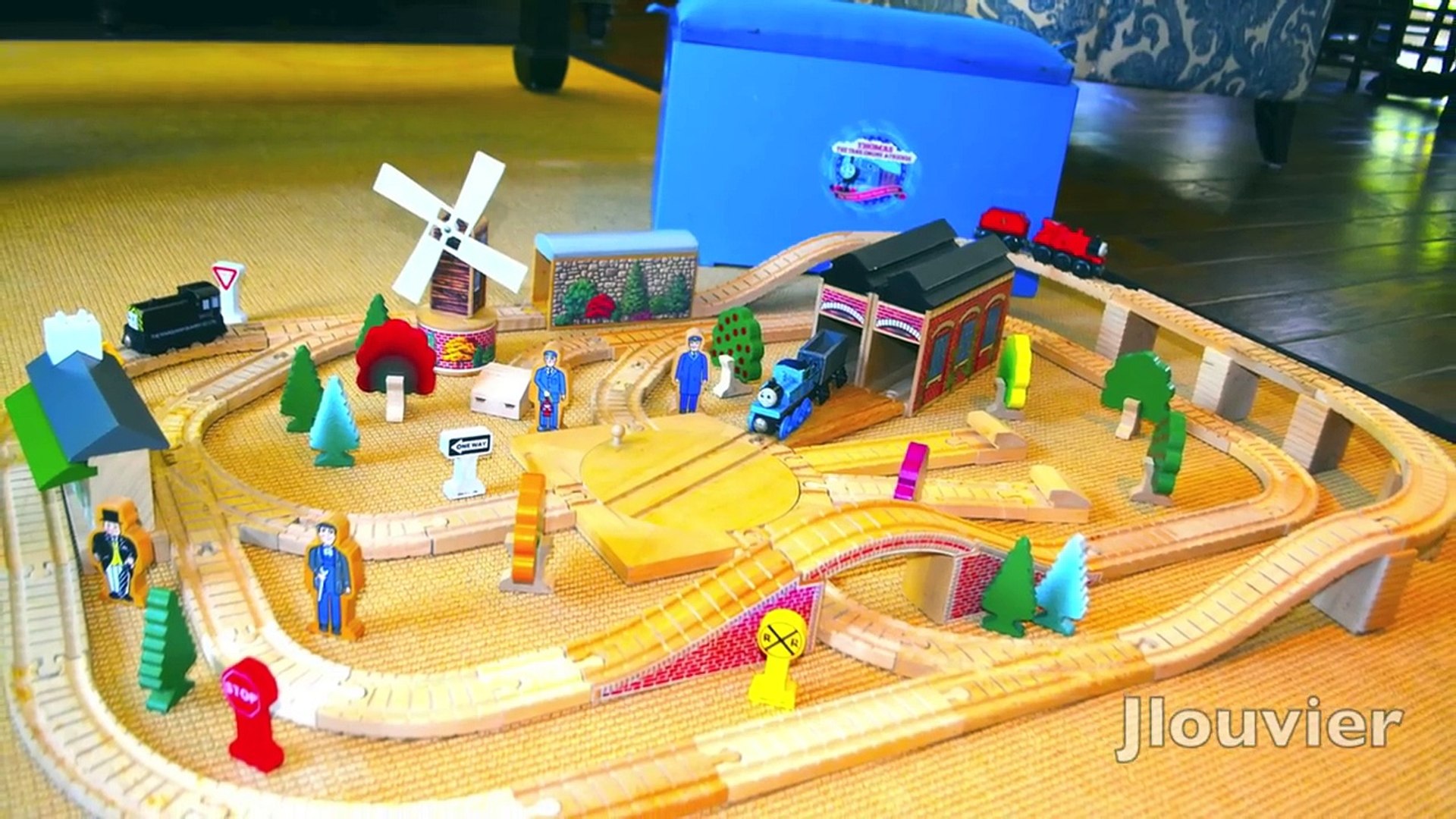 thomas the tank wooden set