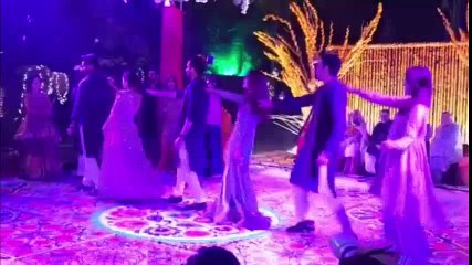 Maya Ali dance at friends wedding