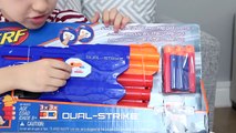 Nerf War do Paulinho Episódio 05 - Nerf Elite Dual Strike de Brinquedo - Kids Playing Toys