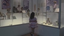 El encanto de Shirley Temple revive con una exposición de muñecas en Bolivia