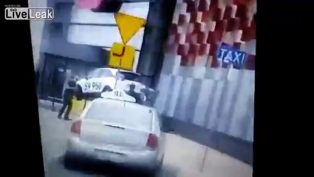 Polish people stops attacker who stabbed couple of people in shopping center.