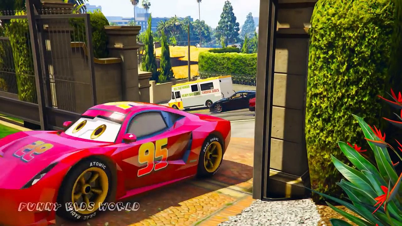 Disney Cars 3 LIGHTNING MCQUEEN Mickey Mouse FALL Into POOL!? w/ Superhero Hulk Fun Prank For Kids