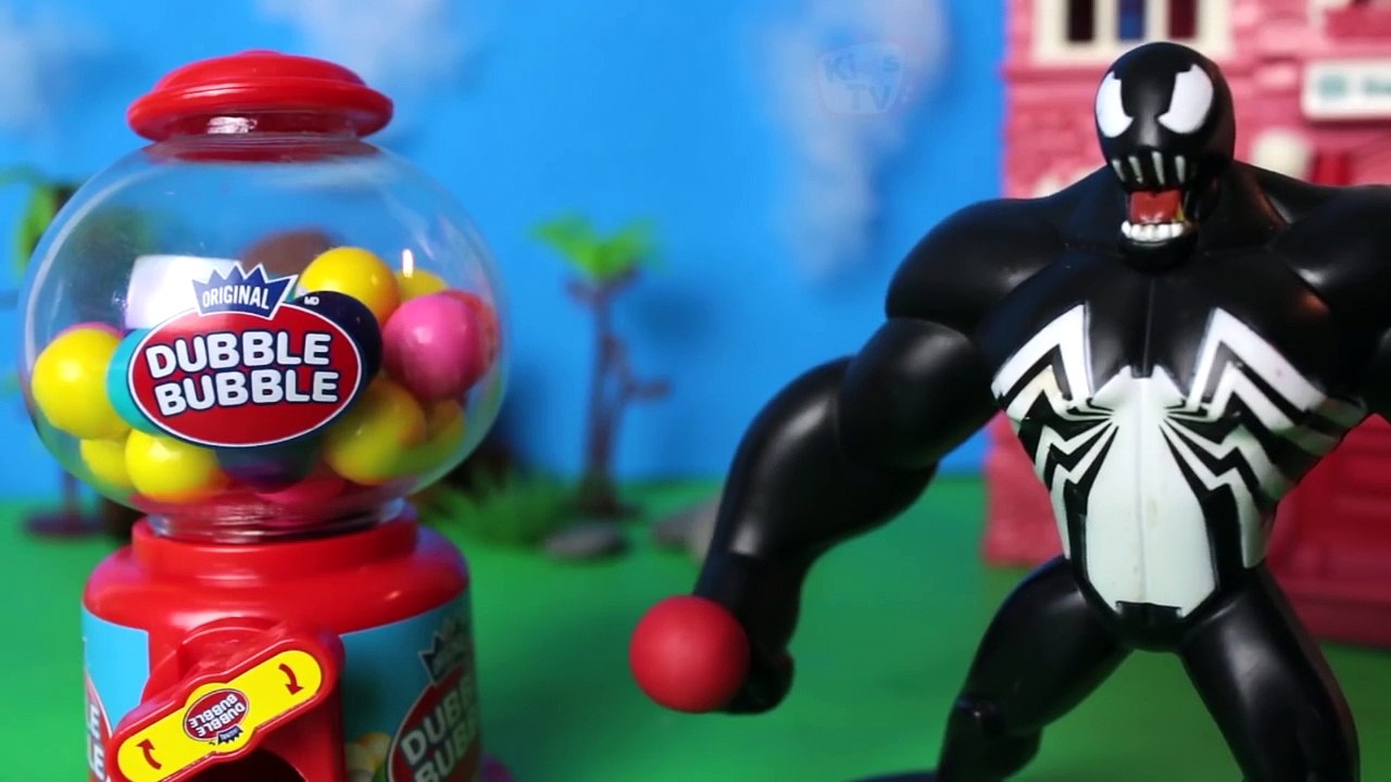 Elsa PERDEU o vestido? Frozen e Homem Aranha em Portugues vs Bruxa Malvada