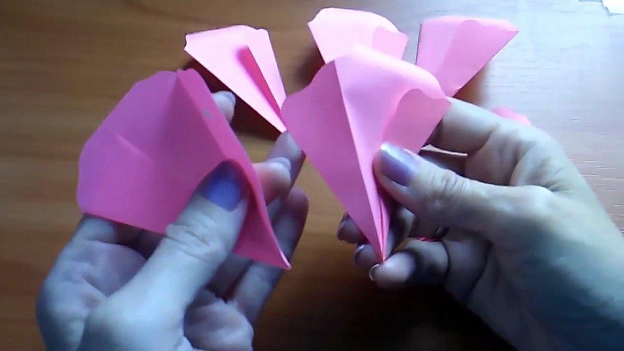 Paper Flower Crafts Ideas. Simple and Easy To Make an Origami Rose. DIY Tutorial For Adults and Kids