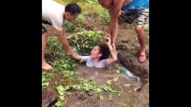 {funny}cười rách miệng với clip nay: Cái kết cho các thanh niên “rảnh rỗi sinh nông nổi“
