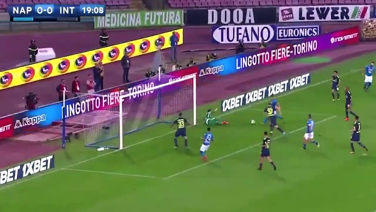 HANDAN0VlC amazing double save.
