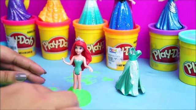 Massinha Play Doh em Português Vestidos Princesas Cinderela e Ariel Disney Play Doh